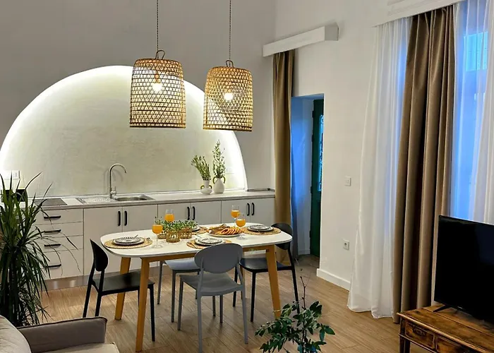 Bella Vista Ii シミ